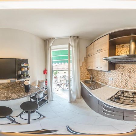 Art Deco' - Sleepwithme - Free Parking - Free Breakfast - Very Friendly Staff Pisa Exterior photo